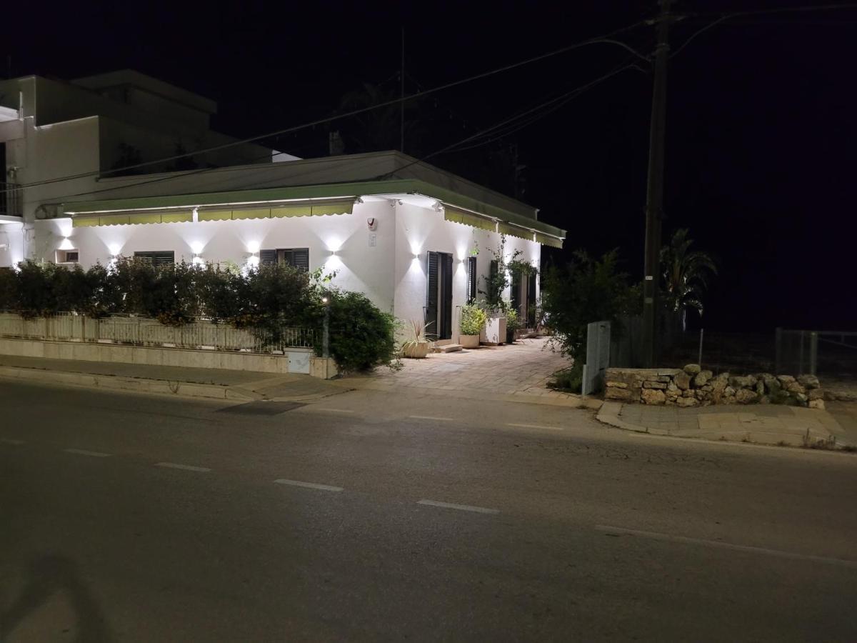 Cala Paradiso 莫诺波利 外观 照片