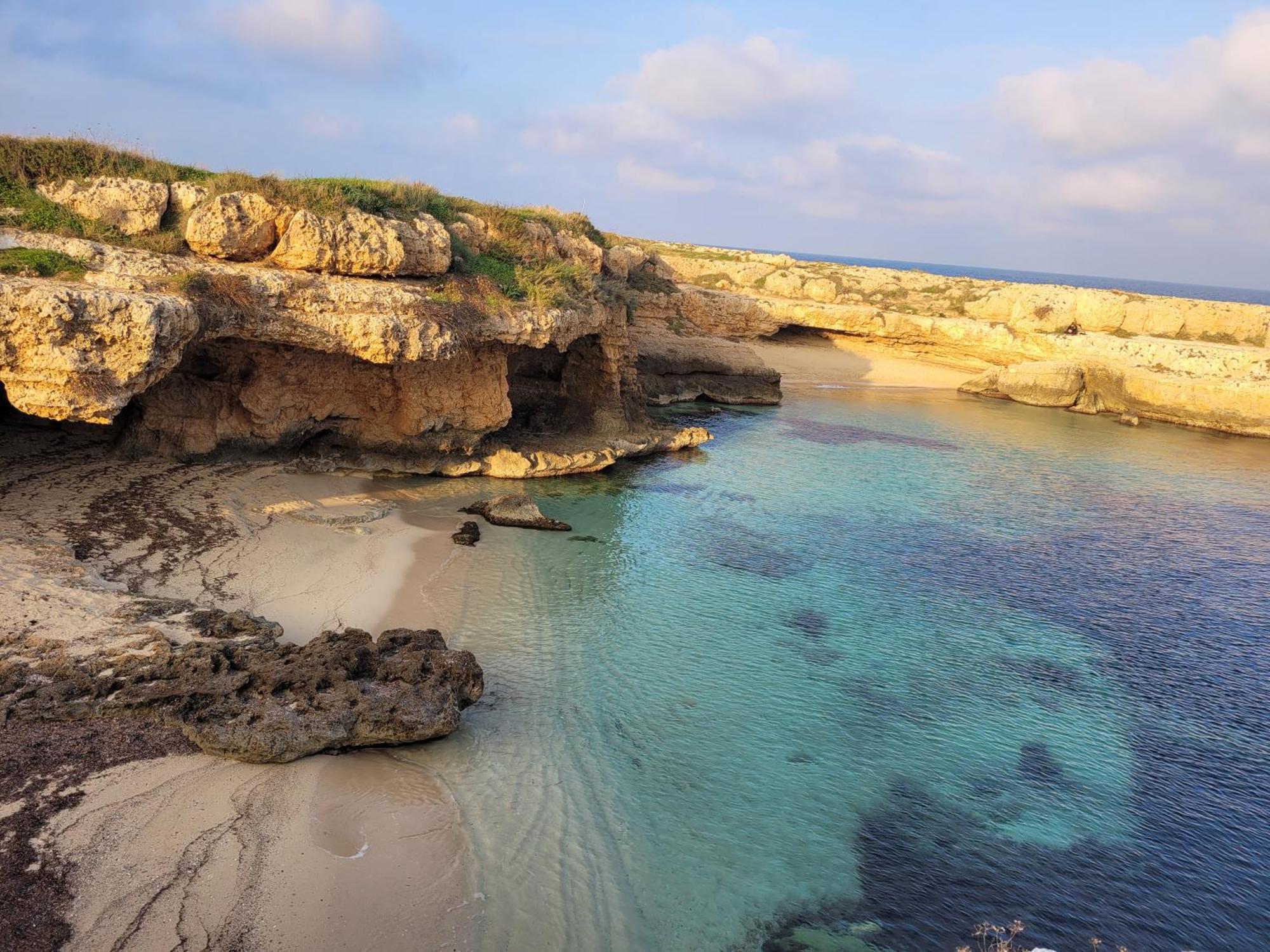 Cala Paradiso 莫诺波利 外观 照片