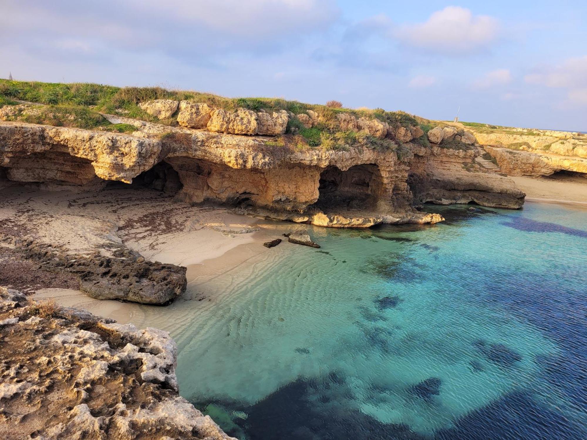 Cala Paradiso 莫诺波利 外观 照片