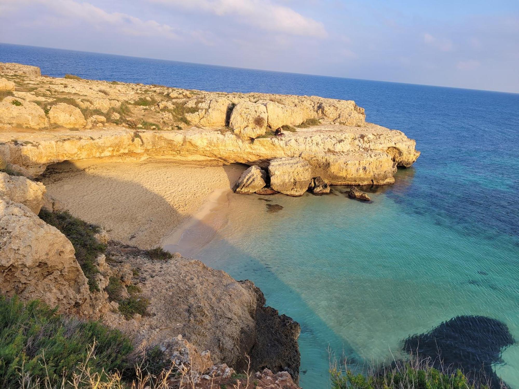 Cala Paradiso 莫诺波利 外观 照片