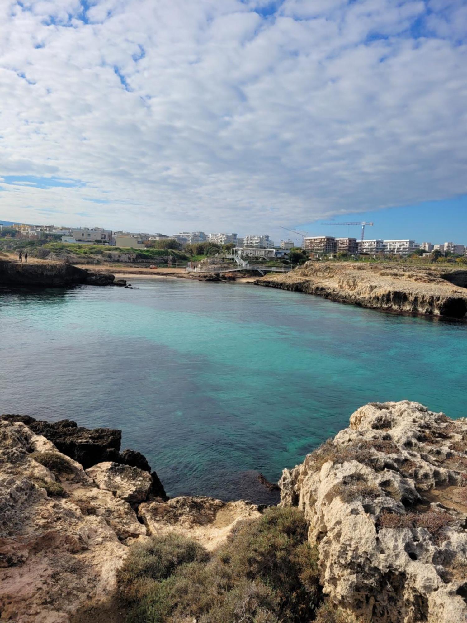 Cala Paradiso 莫诺波利 外观 照片