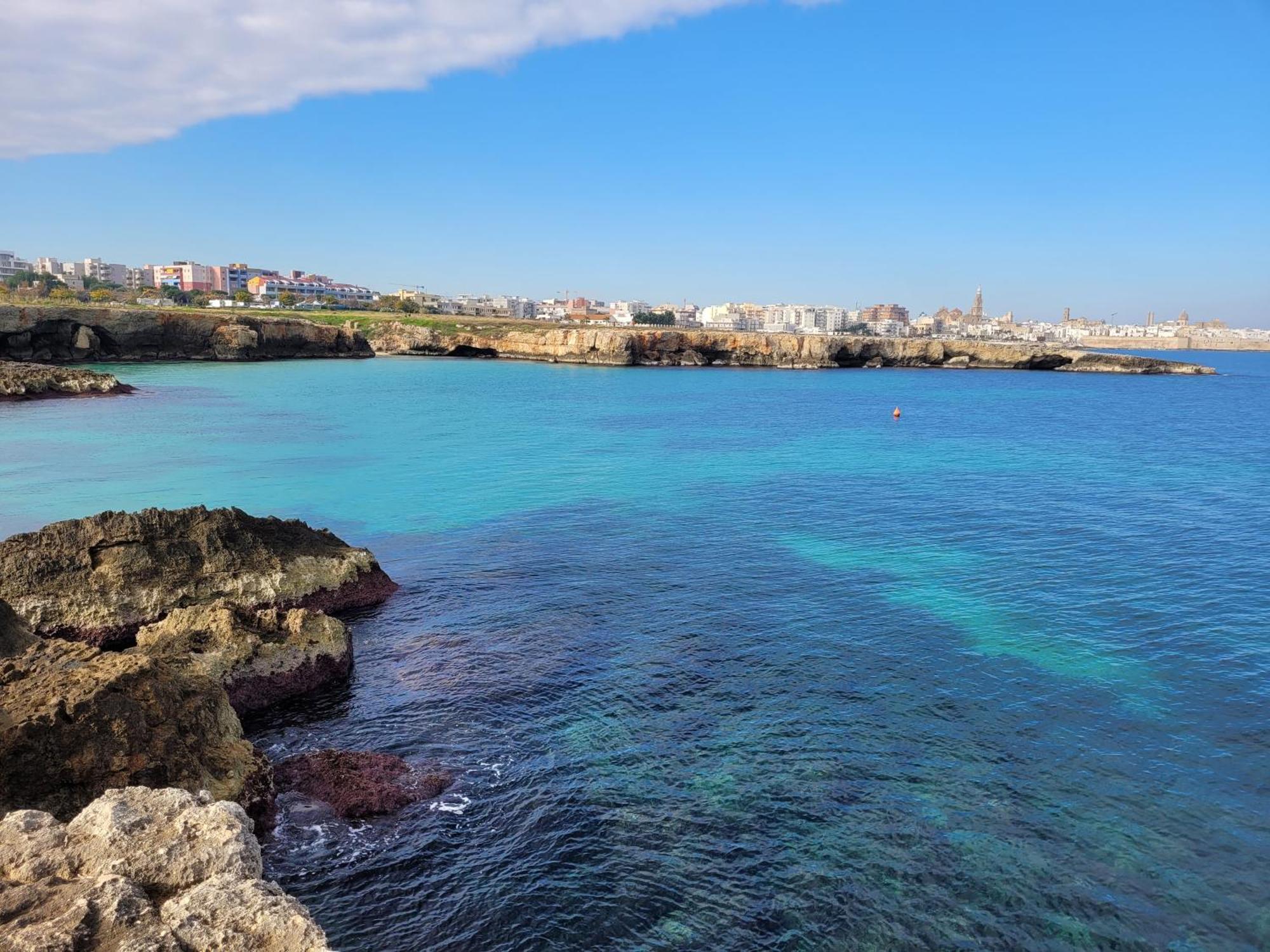 Cala Paradiso 莫诺波利 外观 照片